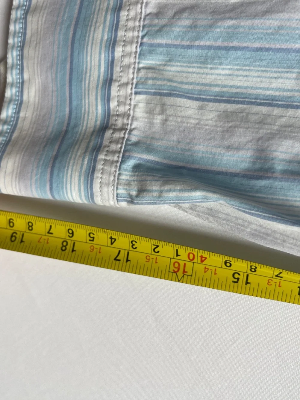 Banana Republic Men's XL 17 17.5 Blue White Striped Long Sleeve Button Up Shirt